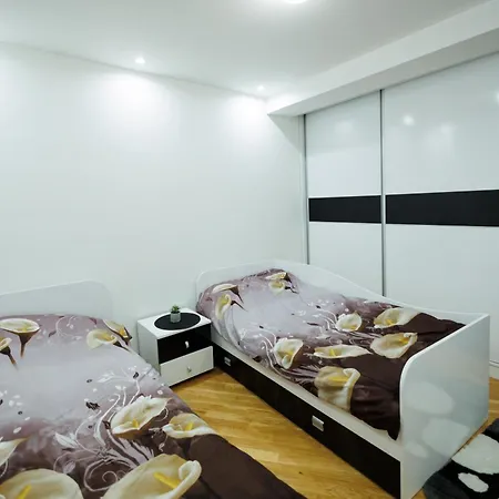 Apartment Luxury Markov *